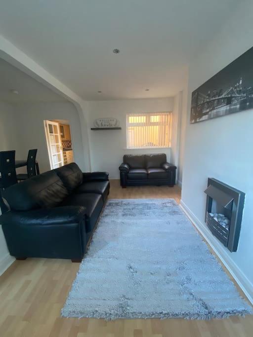 בלפסט Modern Two Bed House Close To City Centre מראה חיצוני תמונה
